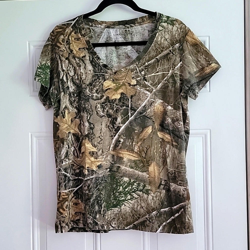2/$8 Lincoln Outfitters Camo V Neck Shirt